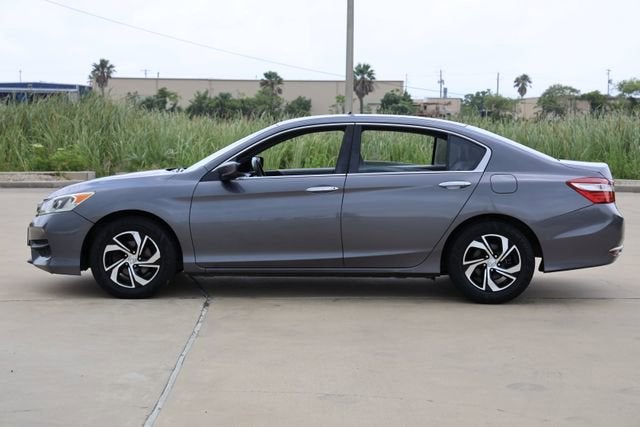 2016 Honda Accord Sedan — detail view